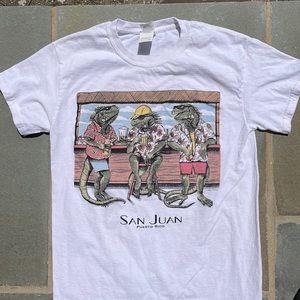 White San Juan Puerto Rico T-shirt Lizards Chameleon UV Activated size Small